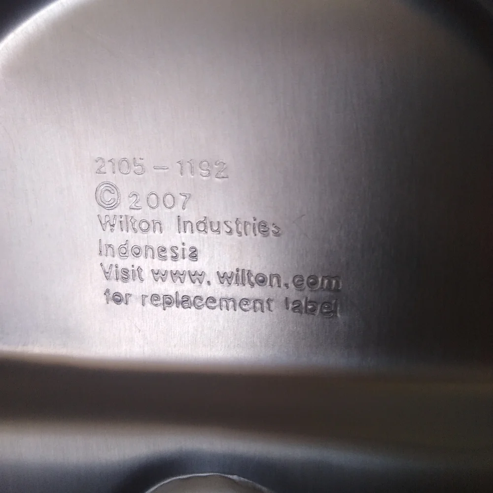 Wilton 2007 Purse Cake Pan
